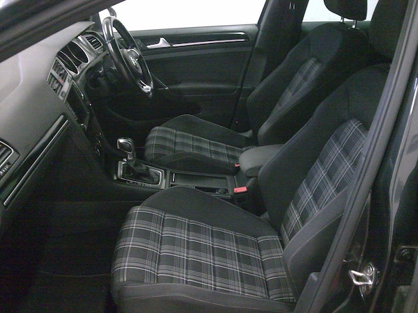 Used Volkswagen Golf 2016 for sale - 76326209: Photo 11