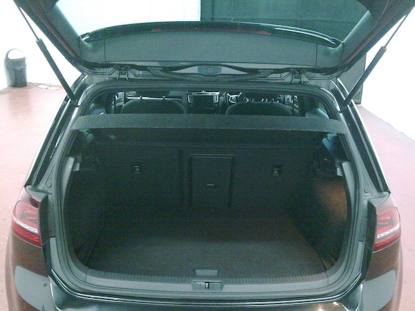 Used Volkswagen Golf 2016 for sale - 76326209: Photo 9