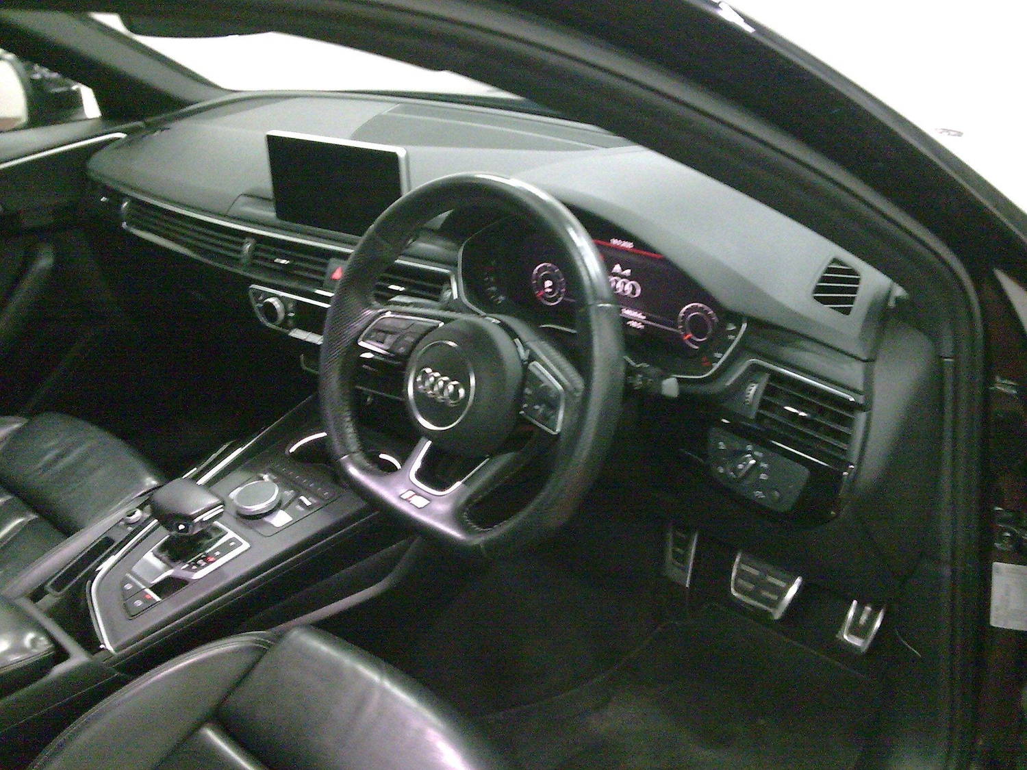 Used Audi A4 2018 for sale - 76912764: Photo 15