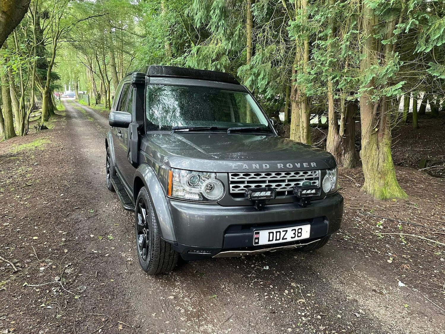 Used Land Rover Discovery 2013 for sale - 76905145: Photo 2
