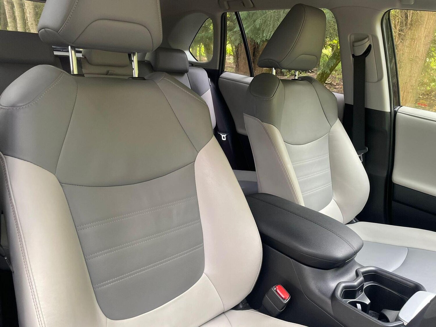 Used Toyota RAV4 2019 for sale - 76905142: Photo 22