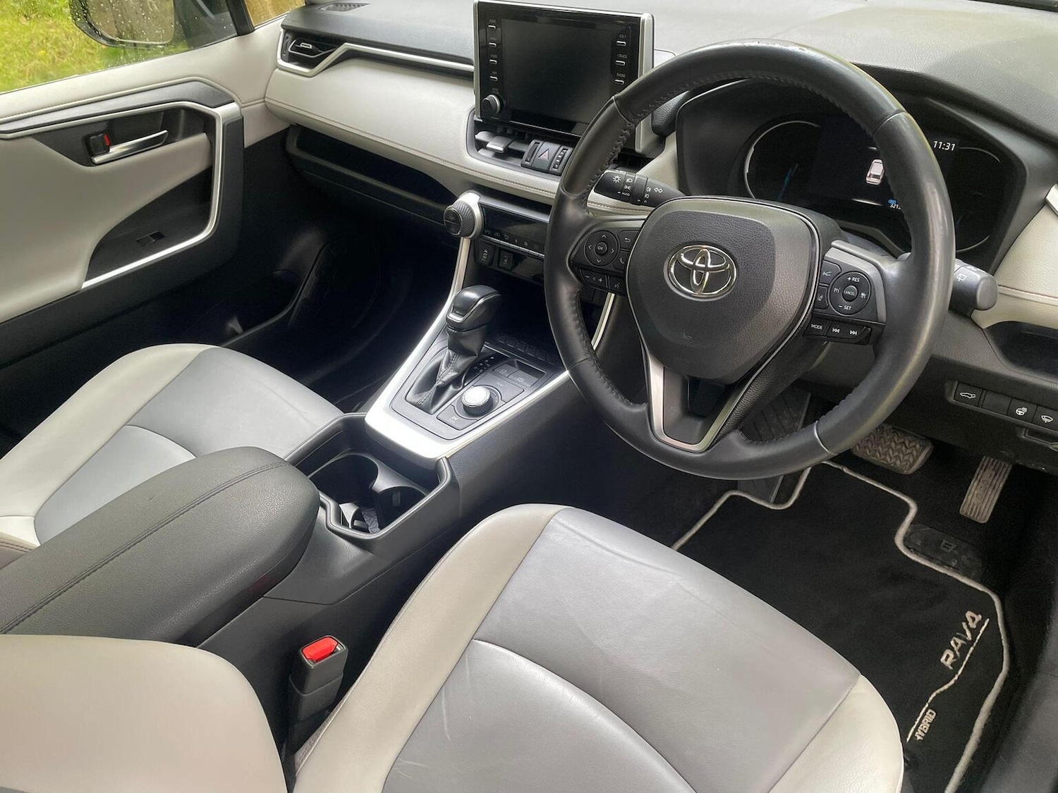 Used Toyota RAV4 2019 for sale - 76905142: Photo 23
