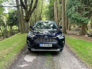 Used Toyota RAV4 2019 for sale - 76905142: Photo