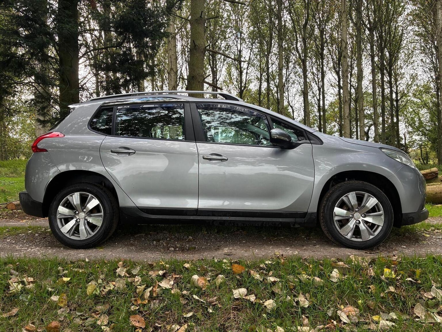 Used Peugeot 2008 2015 for sale - 76905152: Photo 12