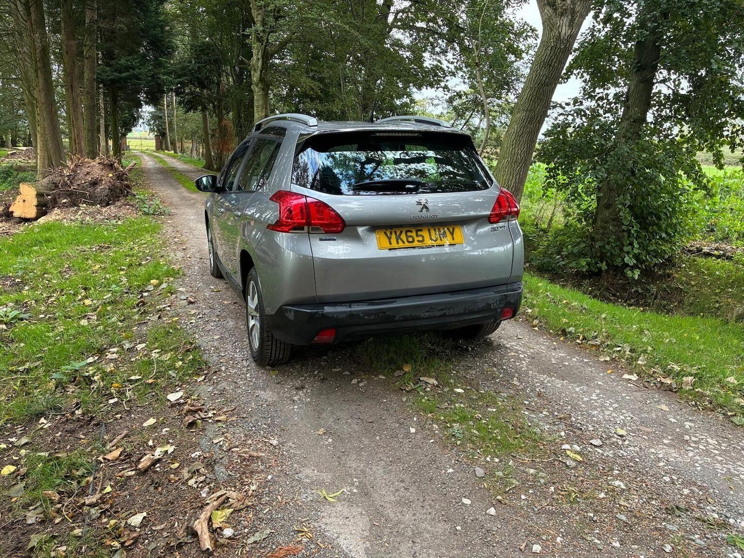 Used Peugeot 2008 2015 for sale - 76905152: Photo 8