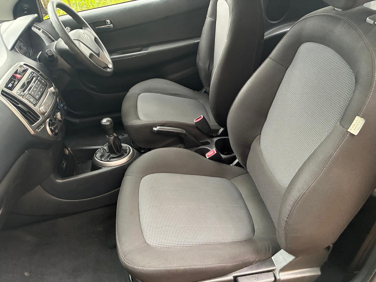 Used Hyundai i20 2013 for sale - 76549649: Photo 17