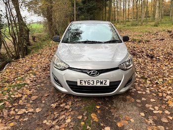 Used Hyundai i20 2013 for sale - 76549649: Photo