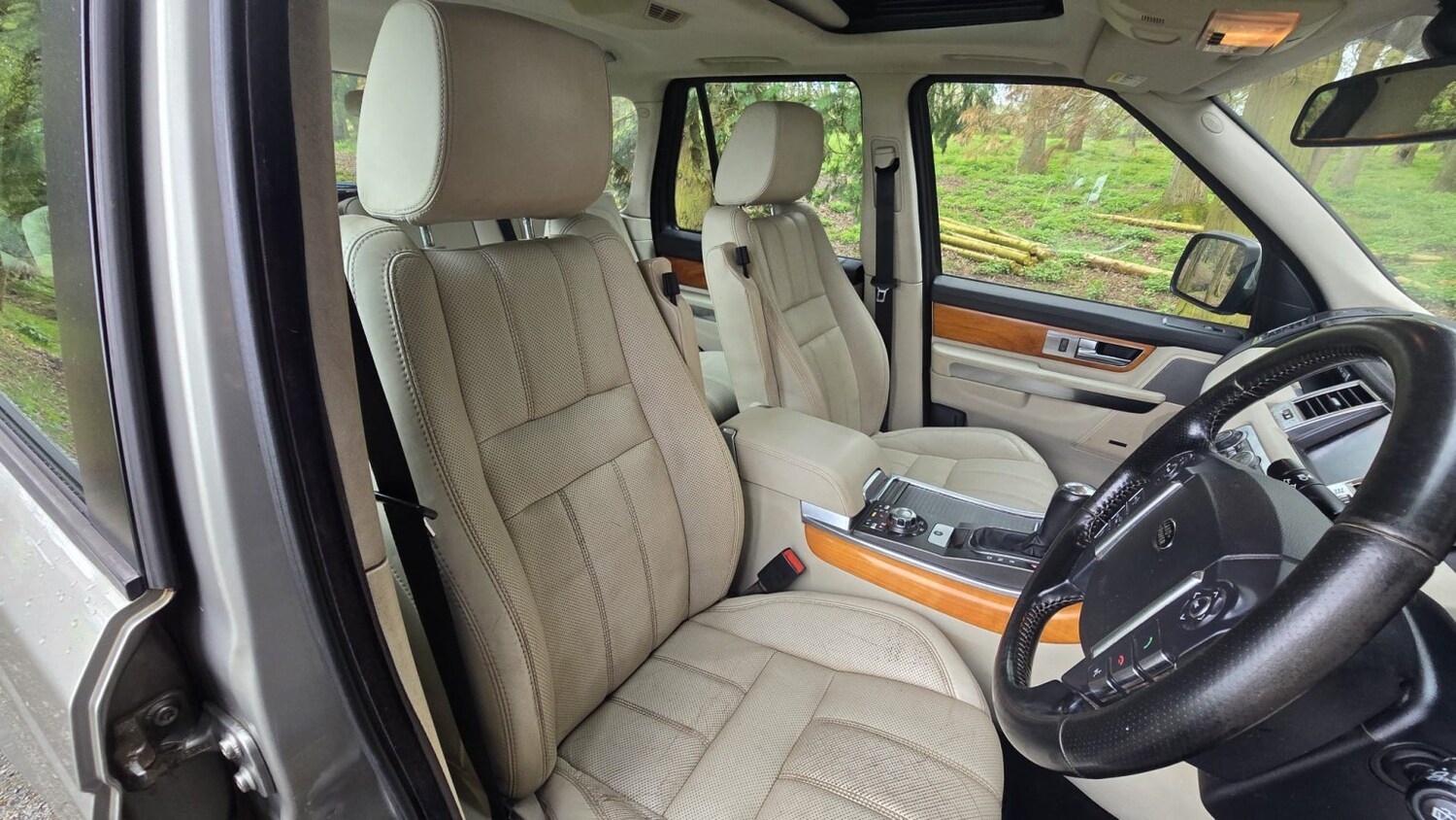 Used Land Rover Range Rover Sport 2011 for sale - 78125165: Photo 11