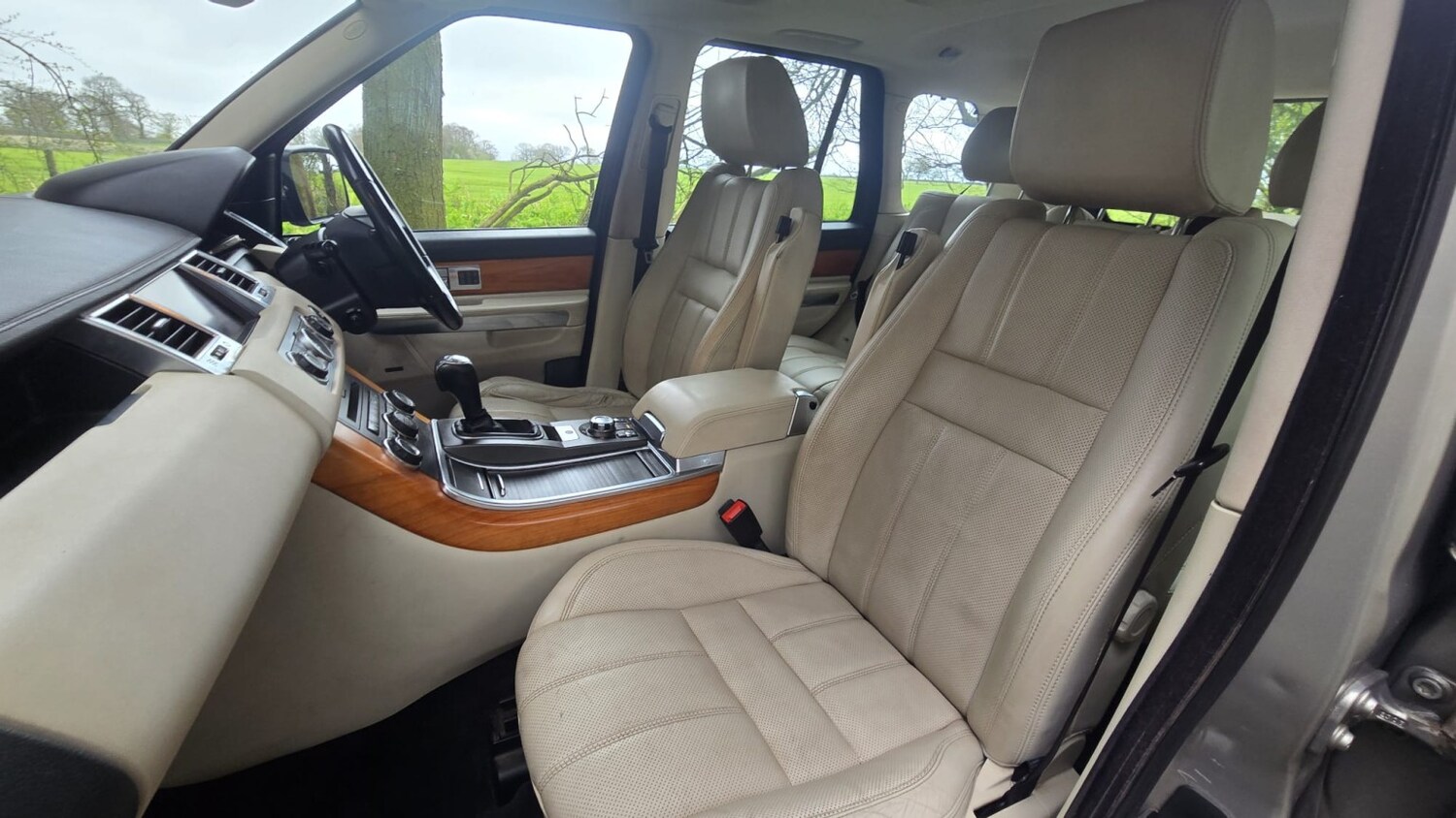 Used Land Rover Range Rover Sport 2011 for sale - 78125165: Photo 15