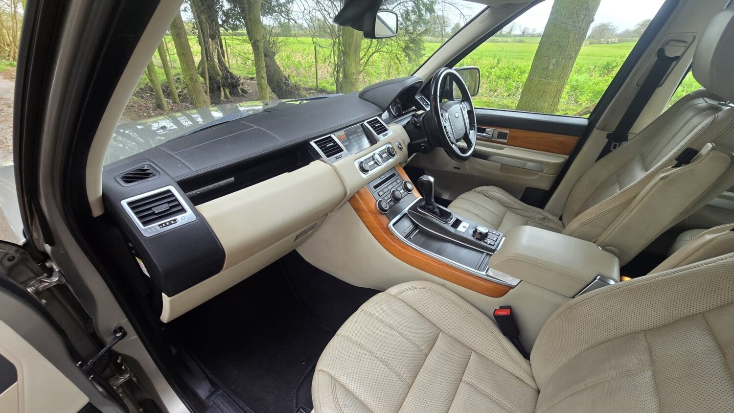 Used Land Rover Range Rover Sport 2011 for sale - 78125165: Photo 16