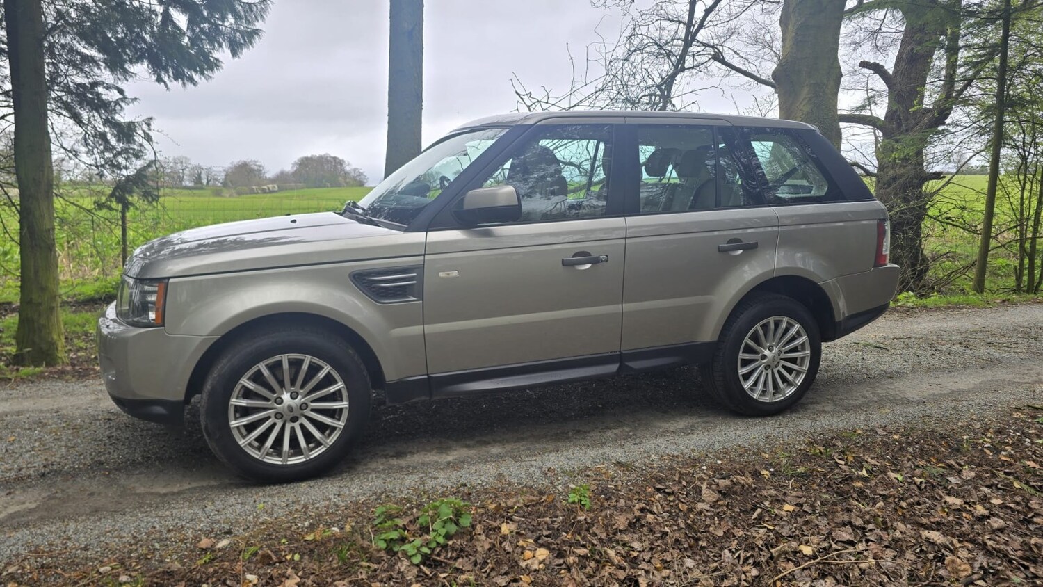 Used Land Rover Range Rover Sport 2011 for sale - 78125165: Photo 5