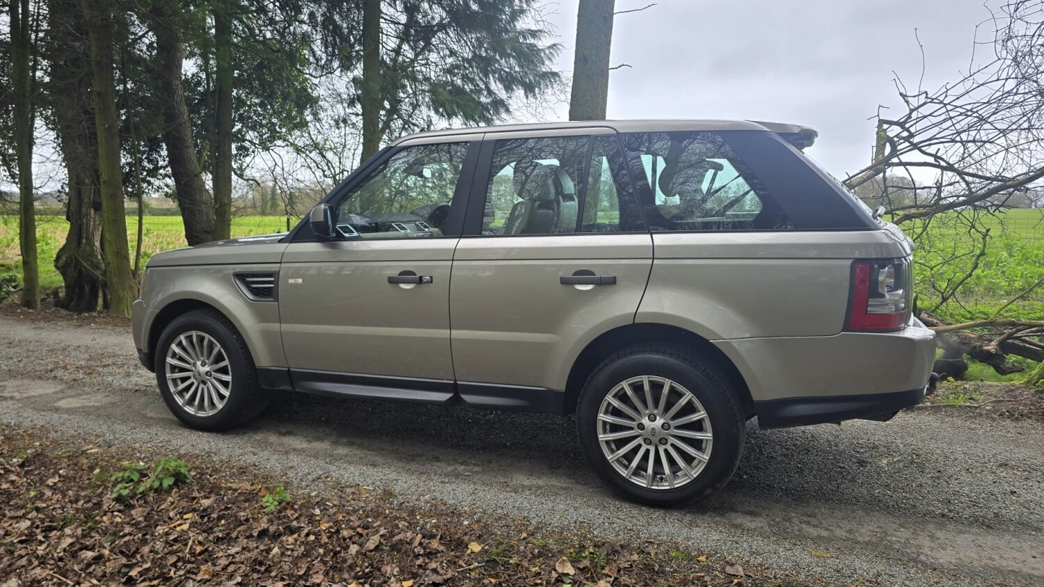 Used Land Rover Range Rover Sport 2011 for sale - 78125165: Photo 6