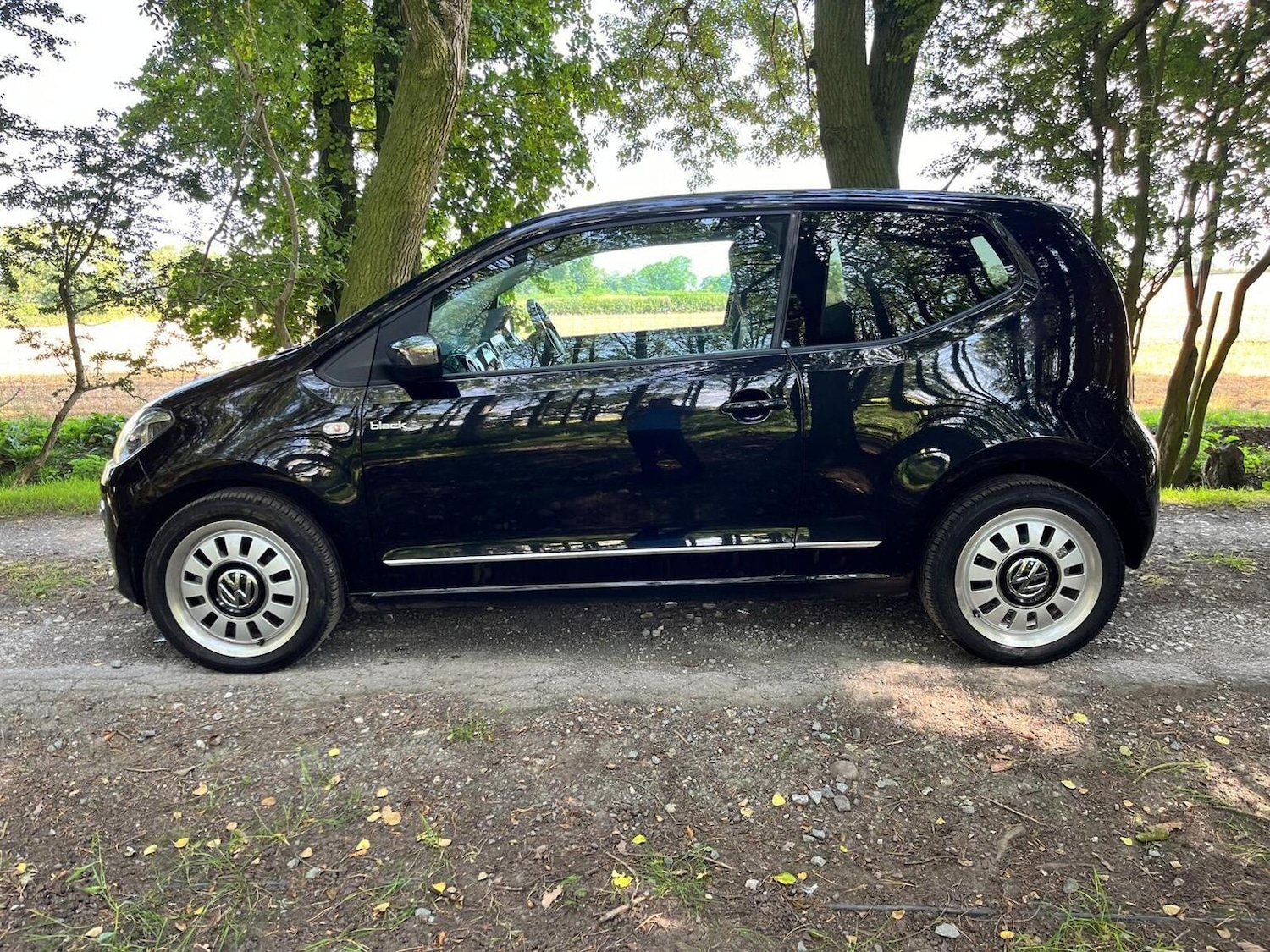 Used Volkswagen up! 2012 for sale - 76905139: Photo 4
