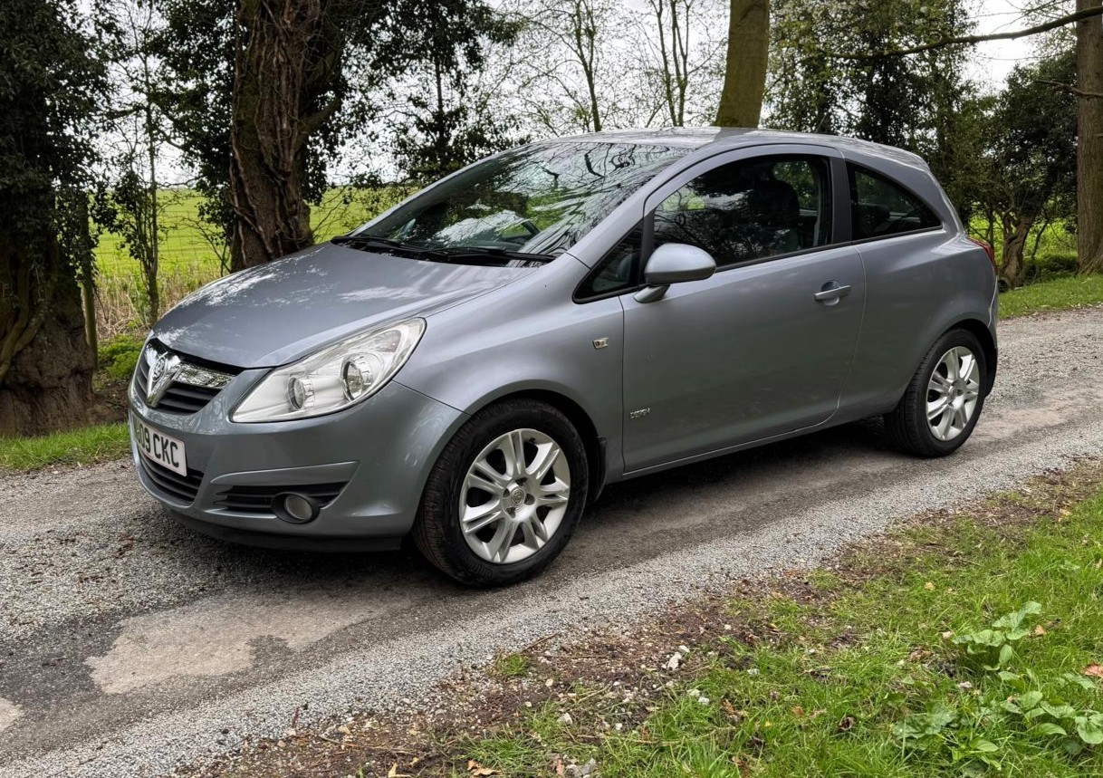 Used Vauxhall Corsa 2009 for sale - 78125154: Photo 4