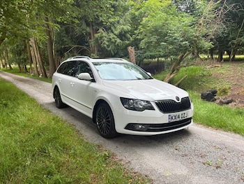 Used Skoda Superb 2014 for sale - 79395166: Photo