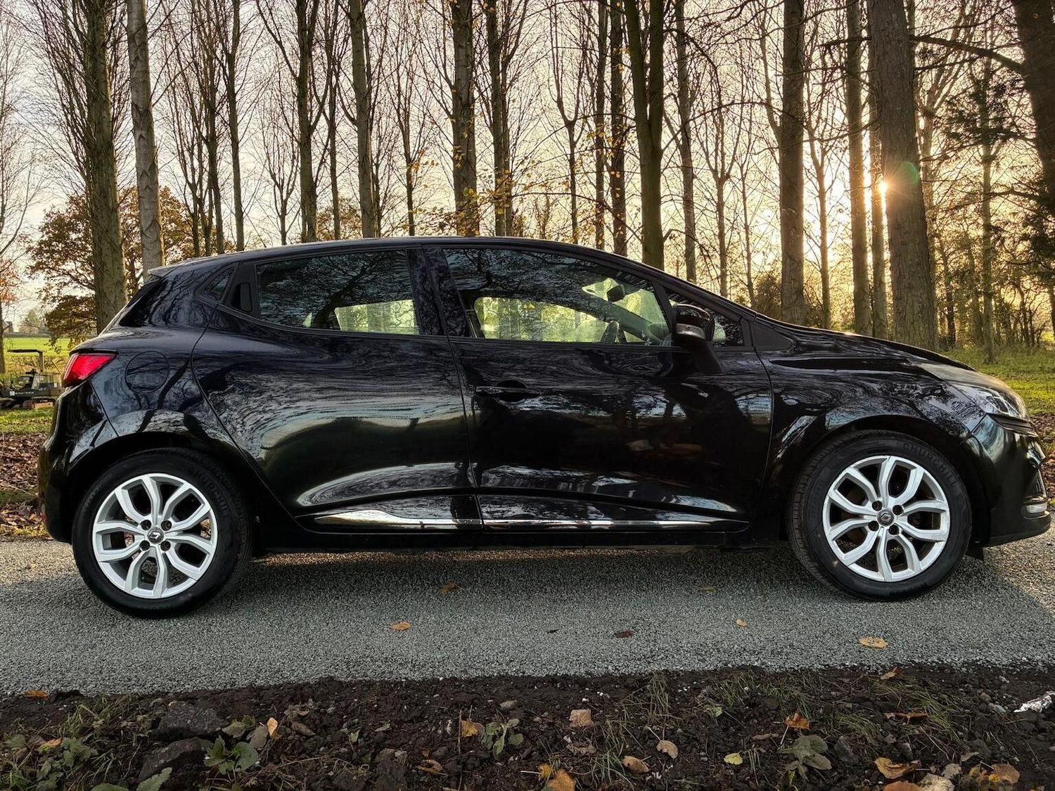 Used Renault Clio 2017 for sale - 76905151: Photo 12