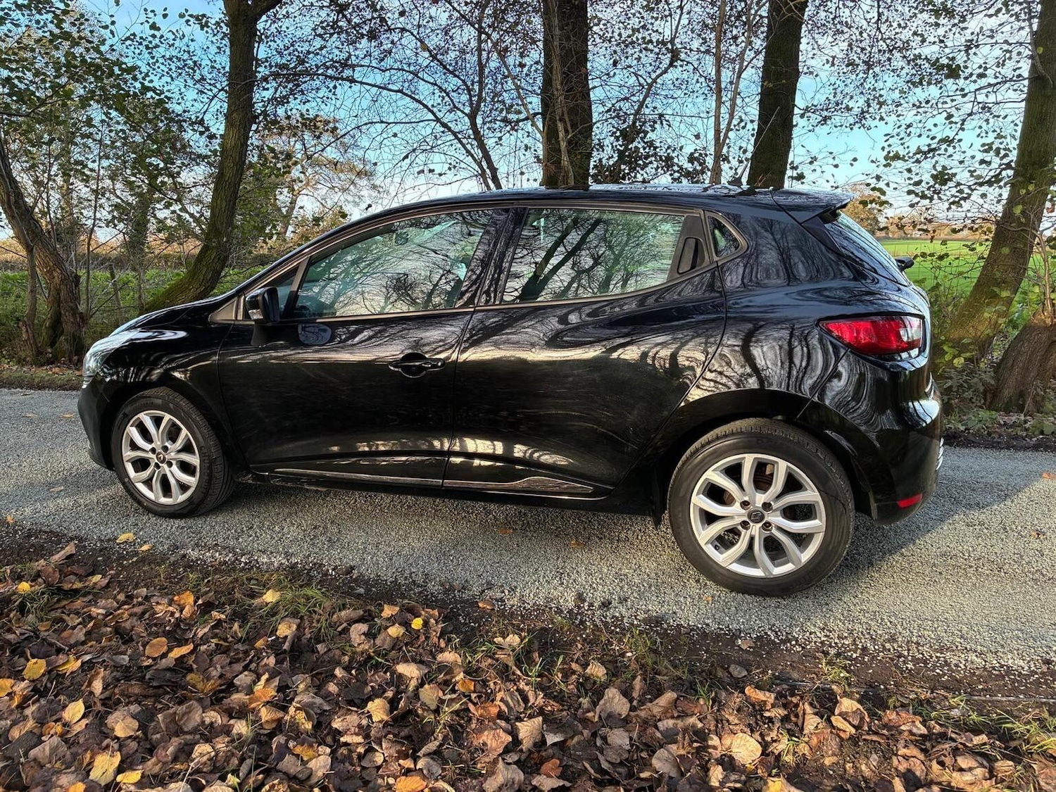 Used Renault Clio 2017 for sale - 76905151: Photo 7