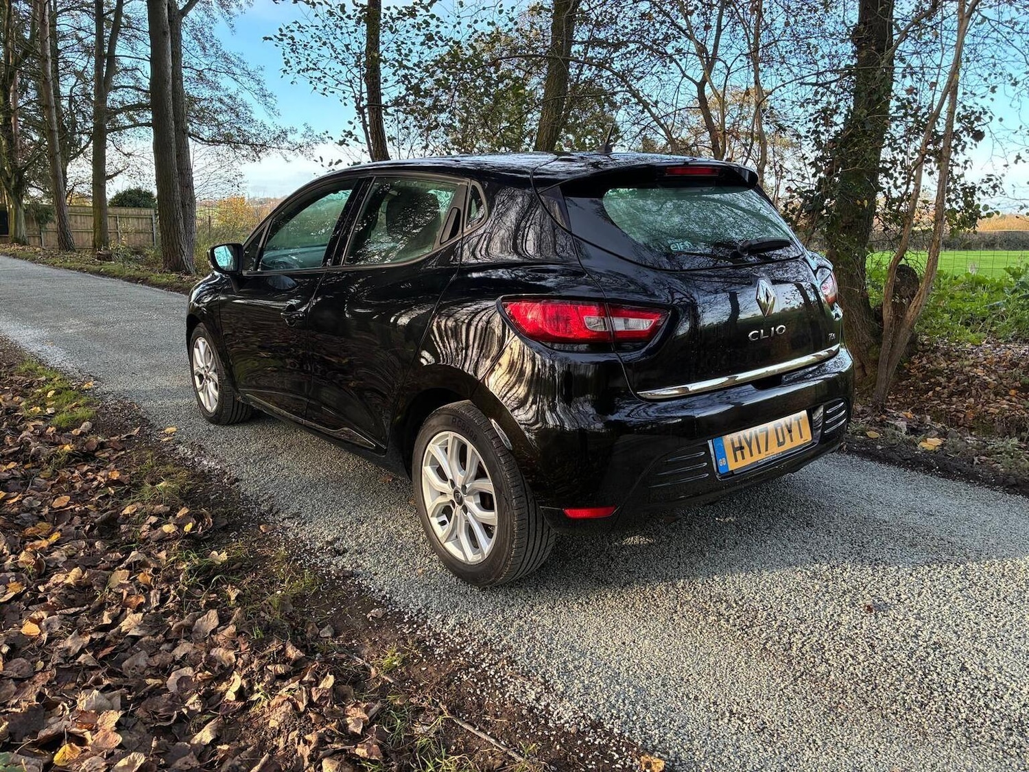 Used Renault Clio 2017 for sale - 76905151: Photo 8