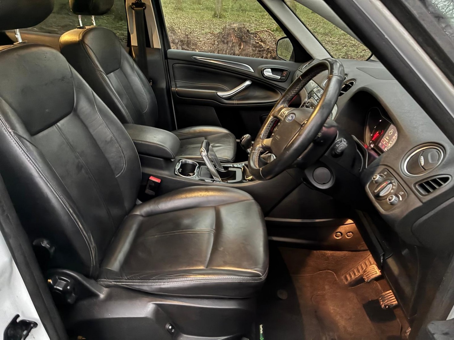 Used Ford S-Max 2013 for sale - 76911115: Photo 12