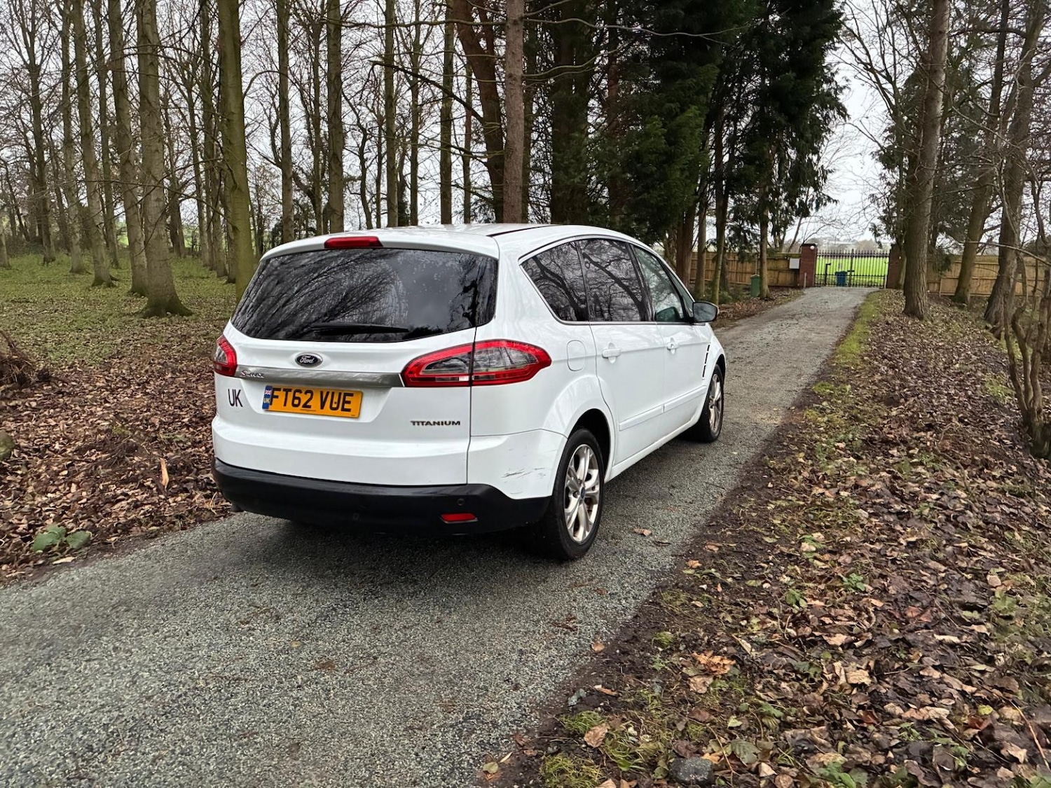 Used Ford S-Max 2013 for sale - 76911115: Photo 8