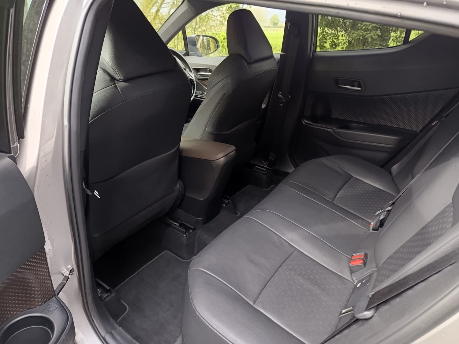 Used Toyota C-HR 2019 for sale - 78018441: Photo 11