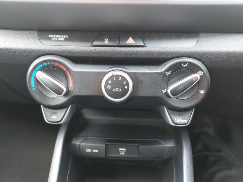 Used Kia Stonic 2021 for sale - 77847107: Photo 17