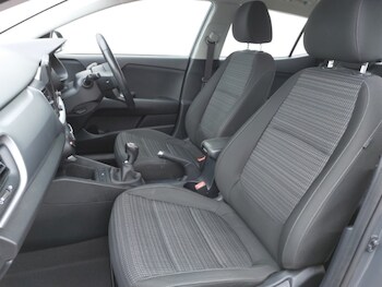 Used Kia Stonic 2021 for sale - 77847107: Photo