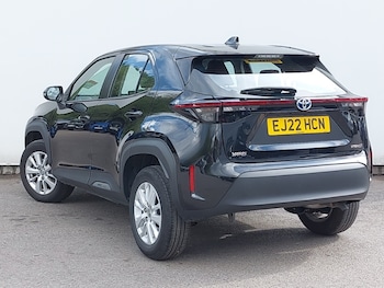 Used Toyota Yaris Cross 2022 for sale - 75882904: Photo