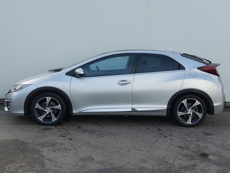 Used Honda Civic 2016 for sale - 77579910: Photo 4