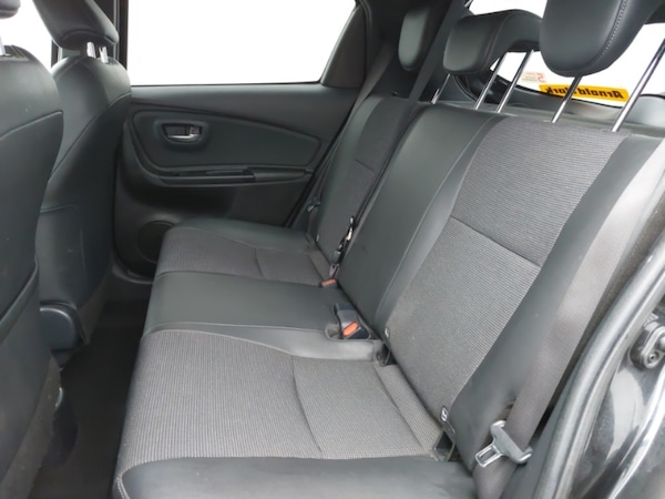Used Toyota Yaris 2017 for sale - 76217862: Photo 6