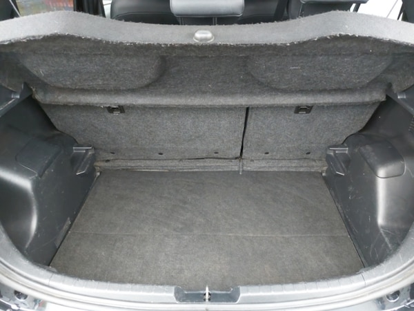 Used Toyota Yaris 2017 for sale - 76217862: Photo 8