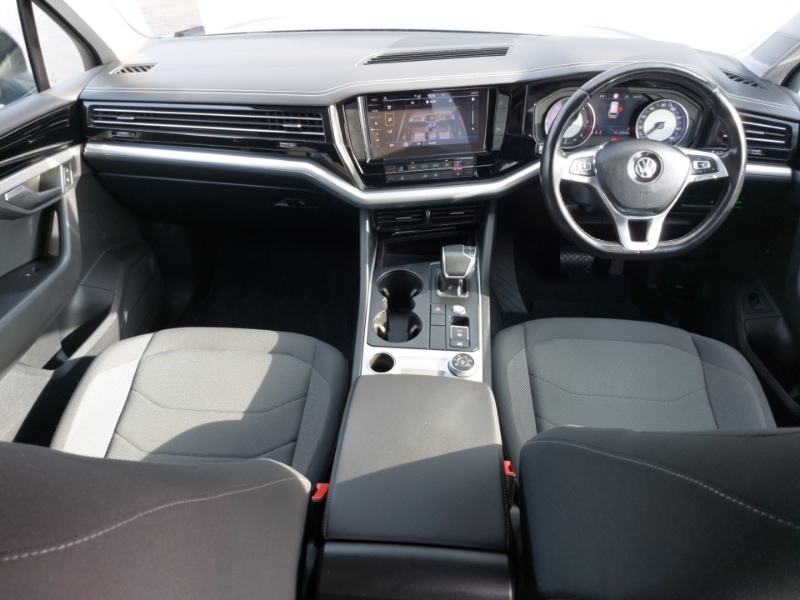 Used Volkswagen Touareg 2020 for sale - 77969352: Photo 2