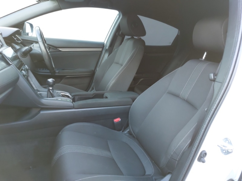 Used Honda Civic 2017 for sale - 77922805: Photo 5