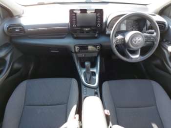 Used Toyota Yaris 2022 for sale - 75184825: Photo