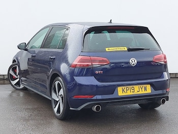 Used Volkswagen Golf 2019 for sale - 77530796: Photo