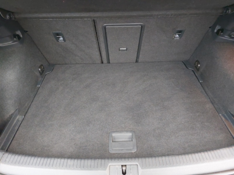 Used Volkswagen Golf 2019 for sale - 77530796: Photo 8