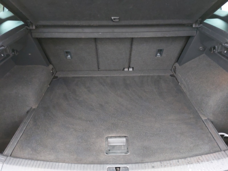 Used Volkswagen Tiguan 2019 for sale - 77898096: Photo 8