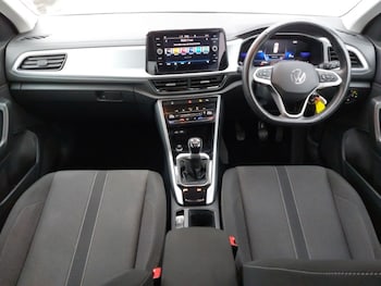 Used Volkswagen T-Roc 2023 for sale - 77289983: Photo