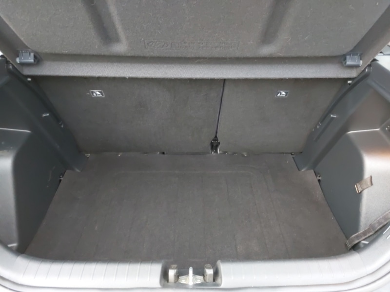 Used Hyundai i20 2021 for sale - 77073529: Photo 8