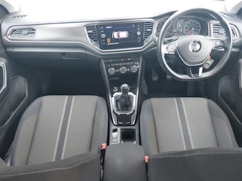 Used Volkswagen T-Roc 2019 for sale - 79433062: Photo