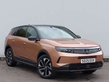 2025 - 1.2 Hybrid [136] Ultimate 5dr e-DCT6 [Pan Roof]