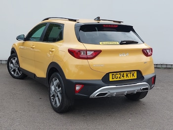 Used Kia Stonic 2024 for sale - 79411768: Photo