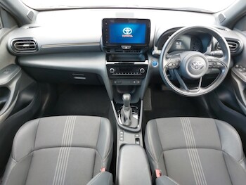 Used Toyota Yaris Cross 2022 for sale - 75989689: Photo