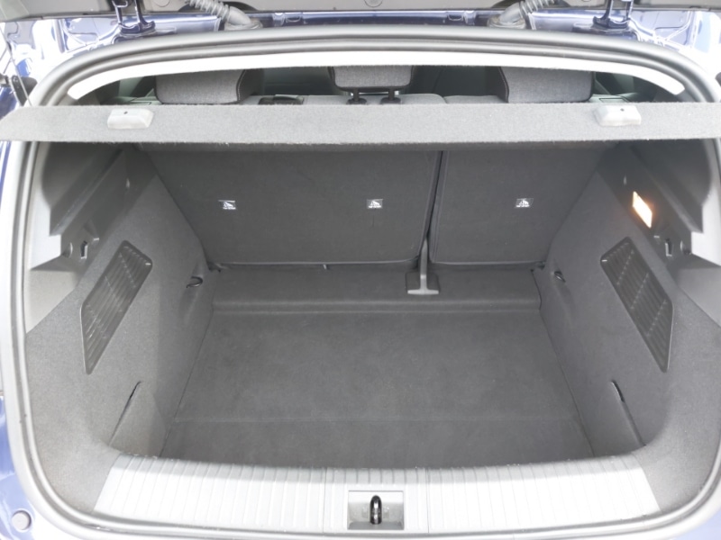 Used Renault Megane E Tech 2023 for sale - 76369732: Photo 8