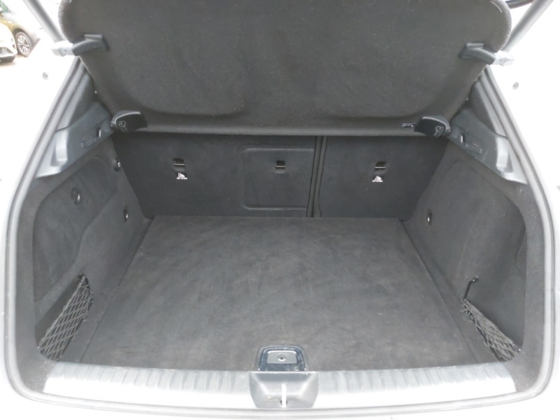 Used Mercedes-Benz GLA 2018 for sale - 76478472: Photo 8