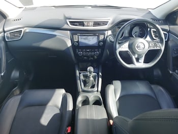 Used Nissan Qashqai 2017 for sale - 78617408: Photo