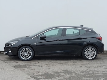 Used Vauxhall Astra 2018 for sale - 77325292: Photo