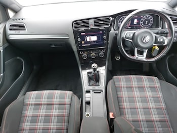 Used Volkswagen Golf 2017 for sale - 78274859: Photo