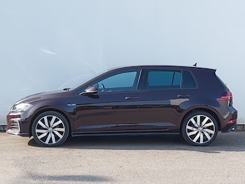 Used Volkswagen Golf 2017 for sale - 75408944: Photo