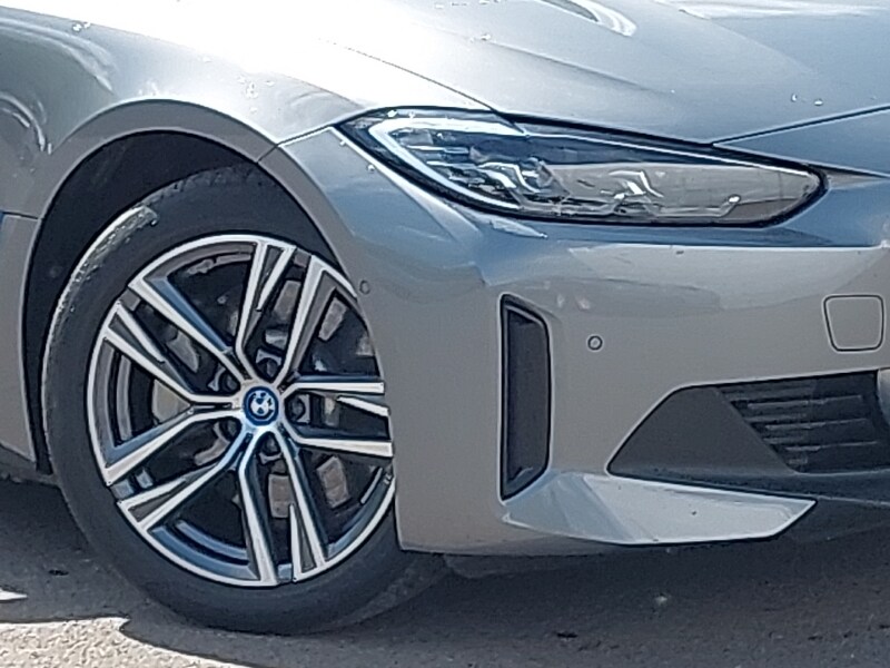 Used BMW i4 2022 for sale - 77352276: Photo 9